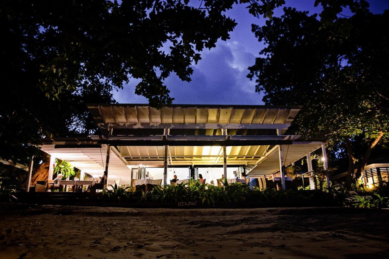 Barrier Beach Resort (Adults Only) Luganville Zewnętrze zdjęcie