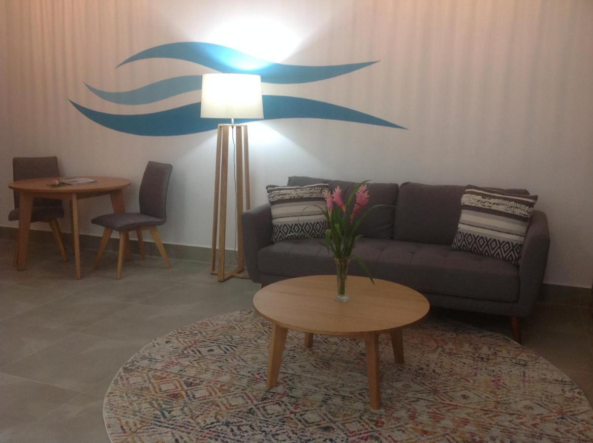 Barrier Beach Resort (Adults Only) Luganville Zewnętrze zdjęcie