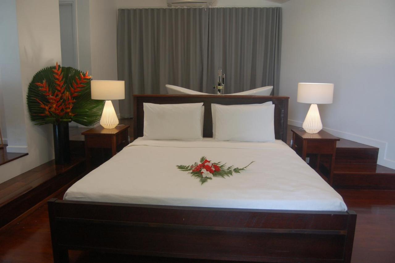 Barrier Beach Resort (Adults Only) Luganville Zewnętrze zdjęcie